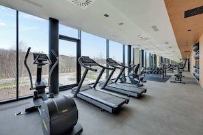 Fitness facility - Tarasy Bałtyku 55 | Seaside | Billard, Sauna & Gym (Gdańsk)