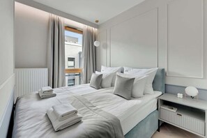 Bügeleisen/Bügelbrett, Reisekinderbett, WLAN, Bettwäsche