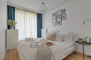 Iron/ironing board, travel cot, WiFi, bed sheets - Aura 173A | Riverside | City Center & Free Parking (Gdańsk)