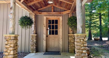 Rustic lake cabin. Perfect for fisherman and nature lovers.