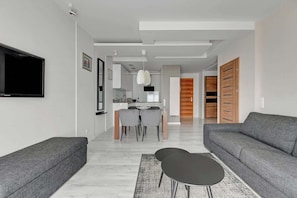 TV - Waterlane SPA E23 | Spa & Pool | Riverside (Gdańsk)