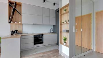 Refrigerador, horno, parrilla de estufa y lavavajillas