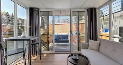 Houseboat Navis | Old Town | Terrace | Sauna