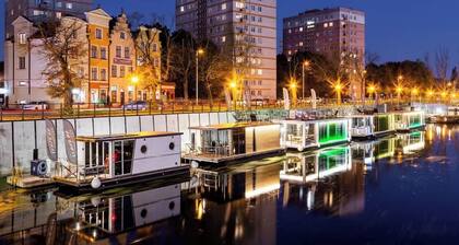Houseboat Navis | Old Town | Terrace | Sauna