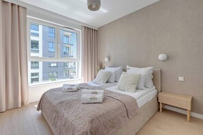 Bügeleisen/Bügelbrett, Reisekinderbett, WLAN, Bettwäsche