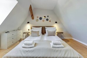 Iron/ironing board, WiFi, bed sheets - Great Location | Family Stay | Grunwaldzka Attic (Gdańsk)