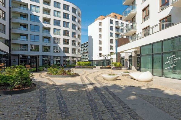 Exterior - Garnizon 29 with Balcony | Perfect Location (Gdańsk)
