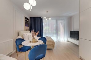 Dining - Scala 5 with Balcony | City Center (Gdańsk)