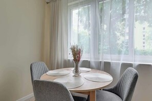 Dining - Chłopska 2 | Near the Beach (Gdańsk)