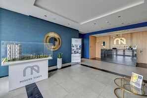 Lobby - Great City View | 13 floor | Gdynia Modern Tower (Gdynia)