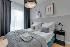 Bügeleisen/Bügelbrett, Reisekinderbett, WLAN, Bettwäsche