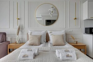Bügeleisen/Bügelbrett, Reisekinderbett, WLAN, Bettwäsche