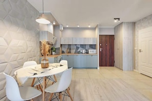 Dining - Aura Island 66 | Riverside | City Center & Parking (Gdańsk)