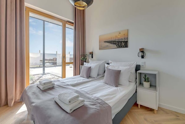 Bügeleisen/Bügelbrett, Reisekinderbett, WLAN, Bettwäsche
