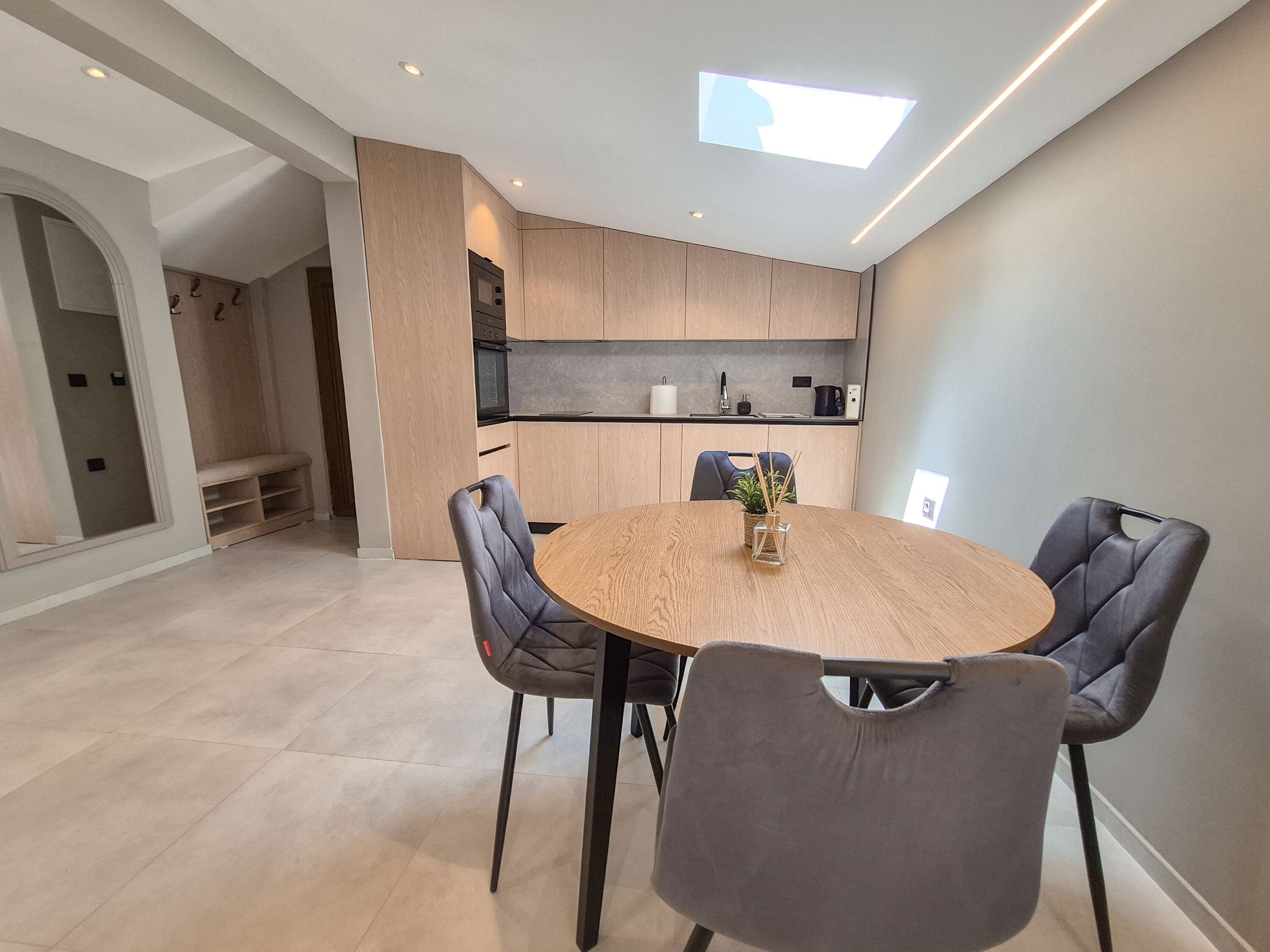 Appartement Confort, balcon, vue ville | Restauration