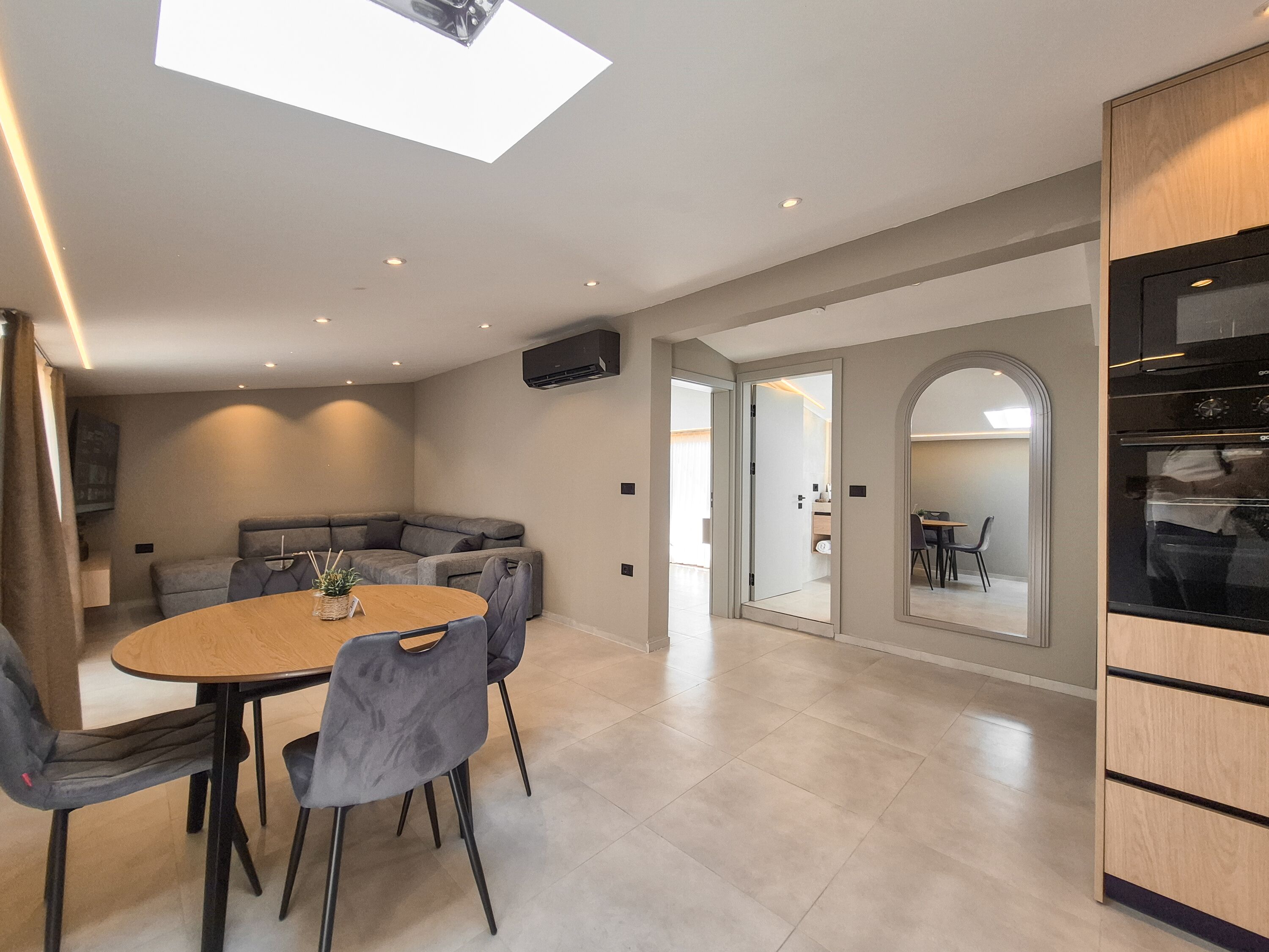 Comfort appartement, balkon, uitzicht op stad | Interieur