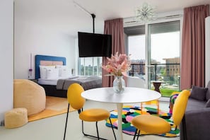 Iron/ironing board, travel cot, WiFi, bed sheets - ChlebovaPrimavera | Motława River & Shipyard | Gym (Gdańsk)