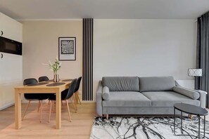 TV - Baltea Park 31B with Balcony | Seaside (Gdańsk)