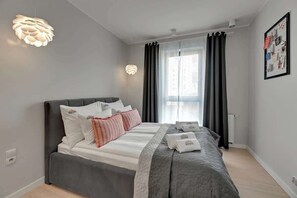 Bügeleisen/Bügelbrett, Reisekinderbett, WLAN, Bettwäsche