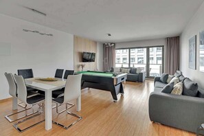 Spielezimmer