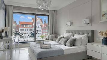 Bügeleisen/Bügelbrett, Reisekinderbett, WLAN, Bettwäsche