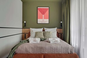 Bügeleisen/Bügelbrett, Reisekinderbett, WLAN, Bettwäsche