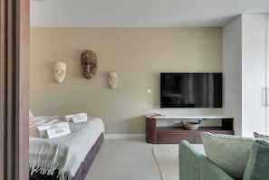 Bügeleisen/Bügelbrett, Reisekinderbett, WLAN, Bettwäsche