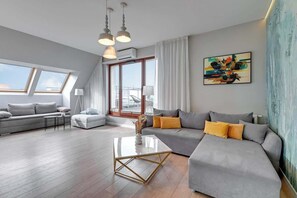 TV, offices - Nowa Motława 34 | Riverside | SPA & Parking (Gdańsk)
