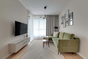 TV, offices - Doki G226 | Gdańsk Shipyard & Foodhall (Gdańsk)