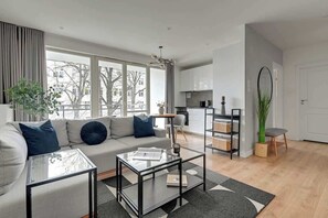 TV - Riverfront | Next to the River | City Center (Gdańsk)