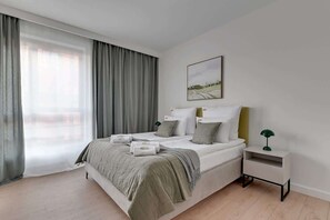 Bügeleisen/Bügelbrett, Reisekinderbett, WLAN, Bettwäsche
