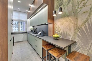 Coffee/tea maker, fridge, oven, stovetop - Szeroka 4 | Old Town | Family Stay (Gdańsk)