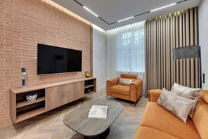 TV - Szeroka 4 | Old Town | Family Stay (Gdańsk)