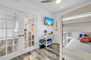 House, Multiple Beds (Laguna Breeze Retreat) - Laguna Breeze Retreat (Panama City Beach)