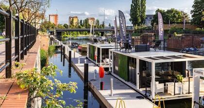 Houseboat Lumen | Old Town | A/C | Sauna