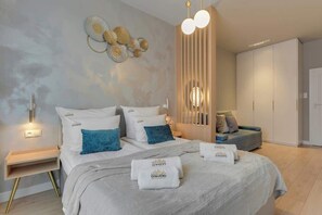 Bügeleisen/Bügelbrett, Reisekinderbett, WLAN, Bettwäsche