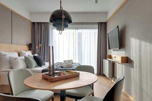 Dining - Deo Plaza 417A | Nice City View | Hotel standard (Gdańsk)