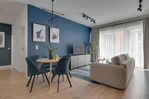 TV, offices - Rajska 139 | City Center | Parking & Balcony (Gdańsk)