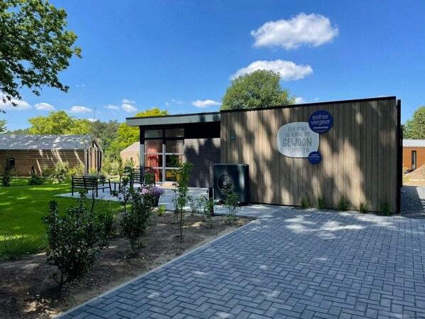 Property grounds - Holiday Home in Otterlo With Terrace (Otterlo)