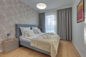 Bügeleisen/Bügelbrett, Reisekinderbett, WLAN, Bettwäsche