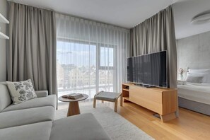 TV - Rezydencja Wintera 57 | River View (Gdańsk)