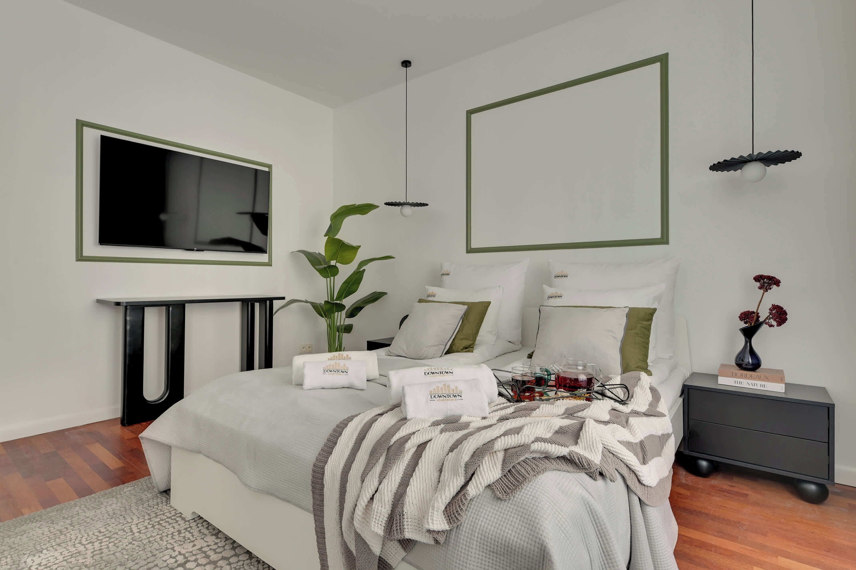1 bedroom, iron/ironing board, travel crib, WiFi
