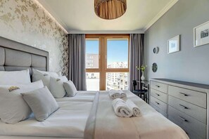 Bügeleisen/Bügelbrett, Reisekinderbett, WLAN, Bettwäsche
