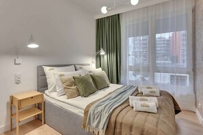 Bügeleisen/Bügelbrett, Reisekinderbett, WLAN, Bettwäsche