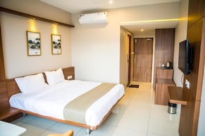 Habitación doble Deluxe | Escritorio, insonorización y wifi gratis 