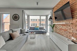 TV - Chmielna 48 | City Center | Free Parking (Gdańsk)