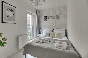 Iron/ironing board, travel cot, WiFi, bed sheets - Chmielna 48 | City Center | Free Parking (Gdańsk)