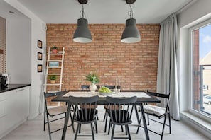 Dining - Chmielna 48 | City Center | Free Parking (Gdańsk)