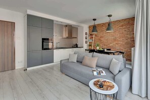 TV - Chmielna 48 | City Center | Free Parking (Gdańsk)
