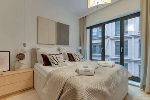 Bügeleisen/Bügelbrett, Reisekinderbett, WLAN, Bettwäsche